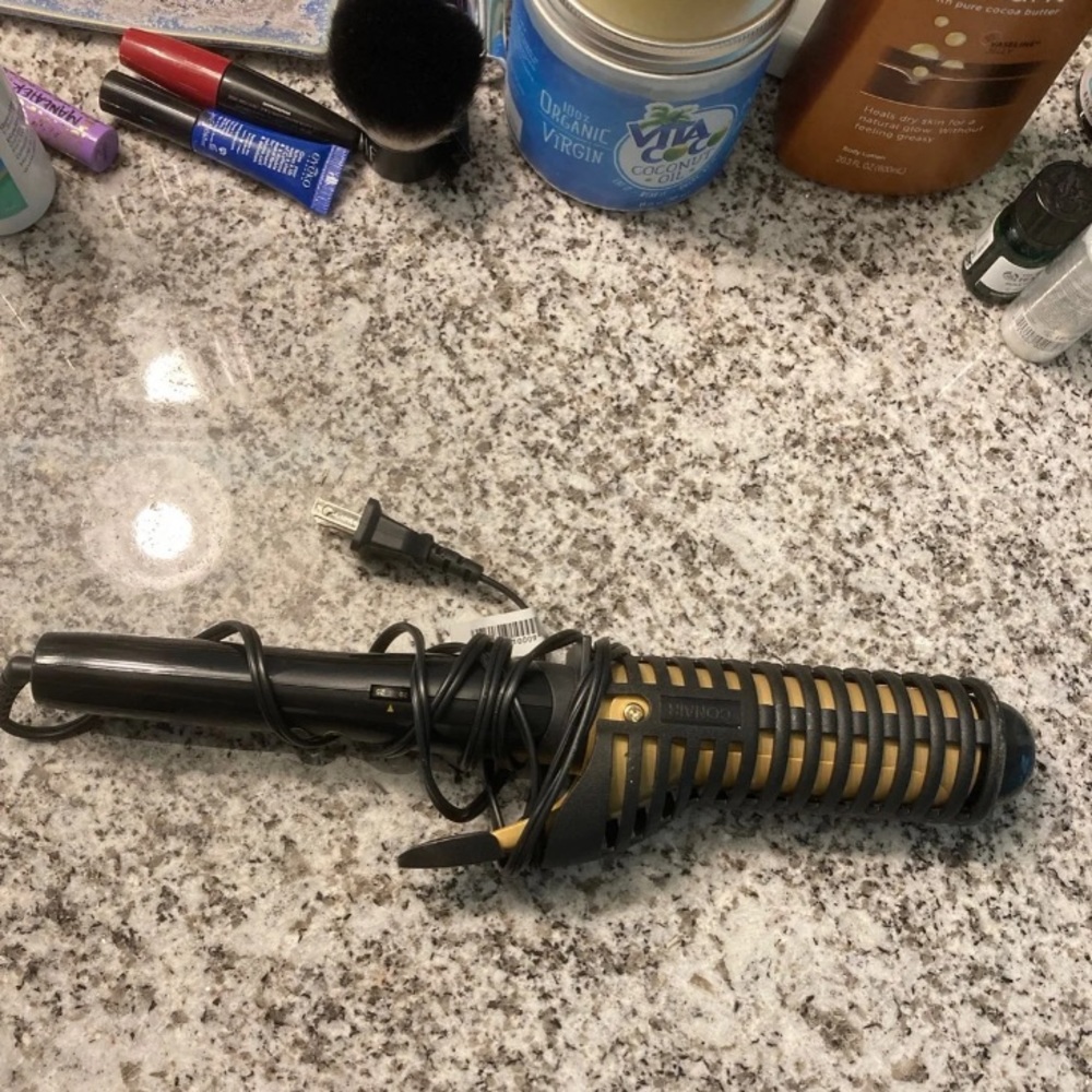 NEVER USED conair curler